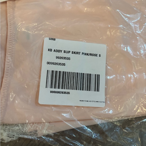 BNWT urban outfitters addy slip skirt size S - Picture 3 of 4